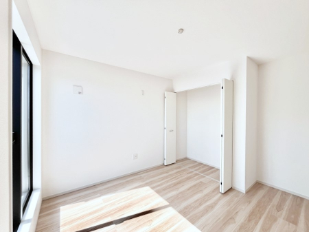 �@�q�������ɂ��������߂Ȏ��[�X�y�[�X�����Ղ�̋���