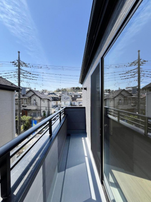 �o���R�j�[�@�������P�������`Balcony�`  �o���R�j�[�͉������z���������݁A���z�c����󕨂��C�����悭�������Ƃ��ł��܂��B�g���₷���J���I�ȃo���R�j�[�ł����z�����������Ղ�~�蒍���A�o���R�j�[�t���Z�܂��B  