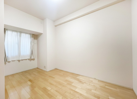 ���̑����ρ@�����`Bed Room�`�@�Z�����߂��䂭�����u������قǁA������肵�����Ԃ������Z���B�w���K�x�́u�Ɓv�Ɓu�X�v�Ɓu���v�����a�������ɖK��邾�Ɖ��߂Ċ��������Ă���܂��B