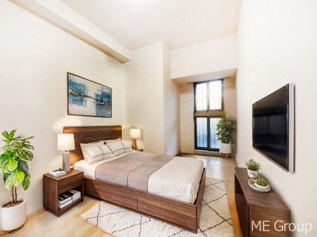 ���̑����ρ@�����`Bed Room�`�@�؂̉����肪�₳�����t���[�����O�͈��炬�������炷�v���C�x�[�g��ԁB����߂̃t���[�����O�ł��̂ŁA�ǎ��Ƃ��}�b�`���A���������X�ɍL�������Ă������ʂ��B���Ƌ��CG�ł�