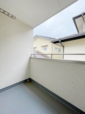 �o���R�j�[�@����-Balcony-�@�o���R�j�[�͉������z���������݁A���z�c����󕨂��C�����悭�������Ƃ��ł��܂��B  �g���₷���J���I�ȃo���R�j�[�ł����z�����������Ղ�~�蒍���A�o���R�j�[�t���Z�܂��B  