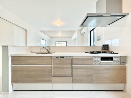 �L�b�`���@�����`Kitchen�`�@�u���������͉�����낤�v����ȃL�b�`���Ȃ�v�������藿�����ł����Ⴂ�܂��B�L�b�`������̓��r���O����]�ł��܂��B�Ƒ����Ȃ��邨�Ƃ������ɂ������܂��B