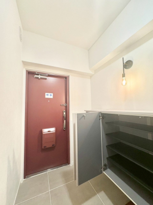 ���ց@�����`Entrance�`�@�Ƃ̒��ł��q�l���}����ŏ��̏ꏊ�ł��錺�ւ́A�Ƃ̈�ۂ��̂��̂ł��I�L�x�Ȍ��֎��[�ŁA����Y��ɕۂ��Ƃ��o���܂��􌺊ւɂ͂����Ղ���[�̉��ʔ��������I