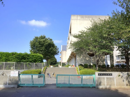 ���ӊ��@���w�Z 900m ����s���r�̏㏬�w�Z