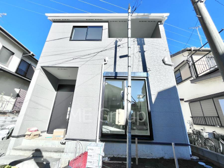 ���n�O�ώʐ^�@�O�ρ`Exterior�`�@��s���œ���̃X���[���C�t���΂Ɉ͂܂ꂽ�y�n�͓s��̌�����Y���ꂻ���B�l�G��ʂ��Ď��R�ƐG�ꍇ����X�|�b�g�����ӂɂ͐��肾������I�Z�݂����Ȃ�ƁB��炵�������B