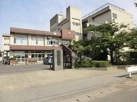 ���ӊ��@���w�Z 1100m �l�X���s�������w�Z