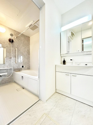 ���ʑ�E���ʏ��@�������̂�����K��Ԃł��B�����̐g�x�x���C�����ǂ����g�������܂��B 