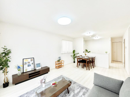 ���r���O�@�i�`�������e�C�X�g�̗D�����_�炩���F�g���̃t���[�����O���f�G�ȃ��r���O�ł��ˁB