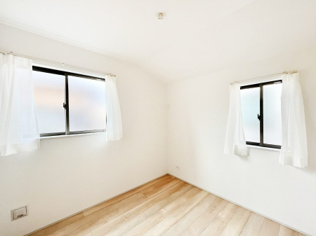 �Q���@�g���₷���`�Ńx�b�g��Ƌ�̒u�����ɂ����邱�Ƃ�����܂���B   