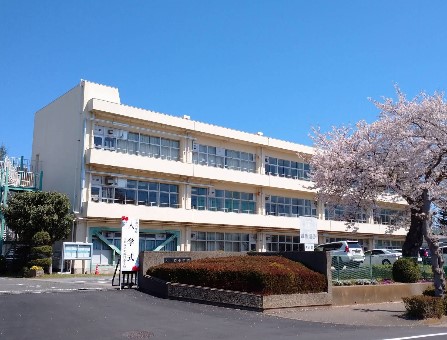 ���ӊ��@���w�Z 753m ����s����R�����w�Z