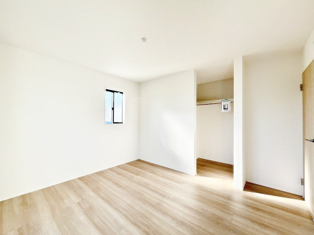 �Q���@�E�H�[�N�C���N���[�[�b�g�����邨�����B�G�߂��Ƃ̓���ւ����s�v�ŕ֗��ł��I