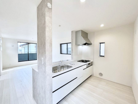 �L�b�`���@�����`Kitchen�`  ���r���O�����n����J�E���^�[�L�b�`���B  ���������Ȃ���Ƒ��ƃR�~���j�P�[�V�������Ƃ�邾���łȂ��A�傫�ȊJ���������邱�Ƃ��ł��܂��B  ���q�l�̐����������邱�Ƃ��ł��܂��ˁI