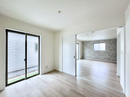 ���̑����ρ@���r���O�ׂ̗ɂ���m���B�����J�����čL�����p���邱�Ƃ��\�ł��B