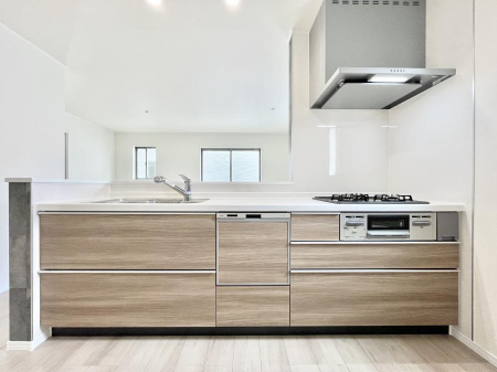 �L�b�`���@�������������I�ɁA�y�����I�V�X�e���L�b�`��  