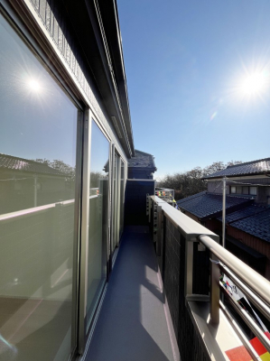 �o���R�j�[�@������B�������`Balcony�`  �o���R�j�[�͉������z���������݁A���z�c����󕨂��C�����悭�������Ƃ��ł��܂��B  �g���₷���J���I�ȃo���R�j�[�ł����z�����������Ղ�~�蒍���A�o���R�j�[�t���Z�܂��B  