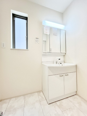 ���̑��@���������Ă���̂Ŋ��C���ł��Đ����������郉���h���[�X�y�[�X