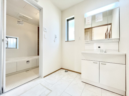 ���̑��@���������Ă���̂Ŋ��C���ł��Đ����������郉���h���[�X�y�[�X