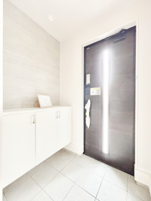 ���ց@�����`Entrance�`�@�Ƃ̒��ł��q�l���}����ŏ��̏ꏊ�ł��錺�ւ́A�Ƃ̈�ۂ��̂��̂ł��I�L�x�Ȍ��֎��[�ŁA����Y��ɕۂ��Ƃ��o���܂��􌺊ւɂ͂����Ղ���[�̉��ʔ��������I