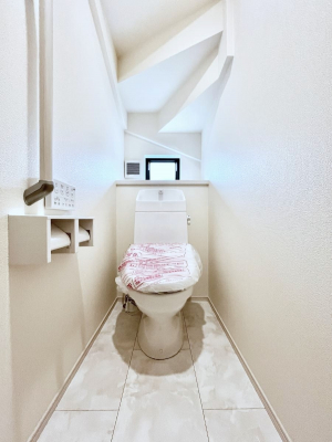 �g�C���@�����`Toilet�`�@�Y��E�X�b�L���E���K�ȃE�H�V�����b�g�t�g�C���ł��낰���Ԃł��B�g�C���͖����g�킴��𓾂Ȃ����́B����������ۂ������ł��ˁB�g�C����2��������̂Œ��̍��G���ɕ֗��ł��I