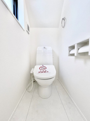 �g�C���@�������R�������`Toilet�`�@�Y��E�X�b�L���E���K�ȃE�H�V�����b�g�t�g�C���ł��낰���Ԃł��B�g�C���͖����g�킴��𓾂Ȃ����́B����������ۂ������ł��ˁB�g�C����2��������̂Œ��̍��G���ɕ֗��ł��I
