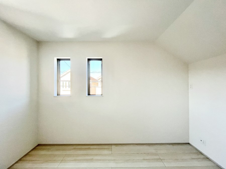 ���̑����ρ@������A�������`Bed Room�`�@�}���V�����ƈႢ�������������̂��ˌ��Ẵ����b�g�ł��B���Ƒ������������ƂŎ苷�Ɋ����Ă����Z�܂����ˌ��Ăł͊e�����v���C�o�V�[��ۂ��Ƃ��ł��܂��B