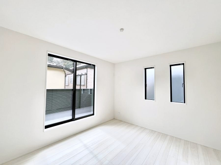 ���̑����ρ@�o���R�j�[���J�������v���X���Ă����m��