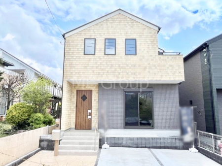 ���n�O�ώʐ^�@�O�ρ�No.1�������`Exterior�`�@��s���œ���̃X���[���C�t���΂Ɉ͂܂ꂽ�y�n�͓s��̌�����Y���ꂻ���B�l�G��ʂ��Ď��R�ƐG�ꍇ����X�|�b�g�����ӂɂ͐��肾������I