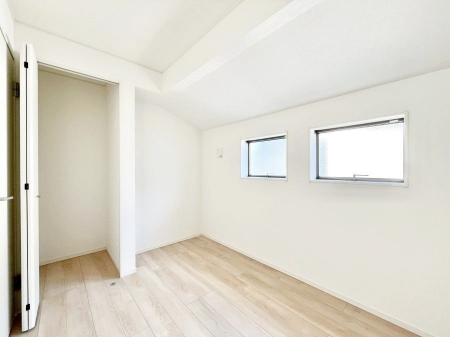 �q�������@�q�������ɂ��������߂Ȏ��[�X�y�[�X�����Ղ�̋���