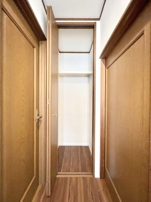 ���̑����ρ@�L�����[�B�|�������G�߂̏��������[���邱�Ƃ��ł��܂��B