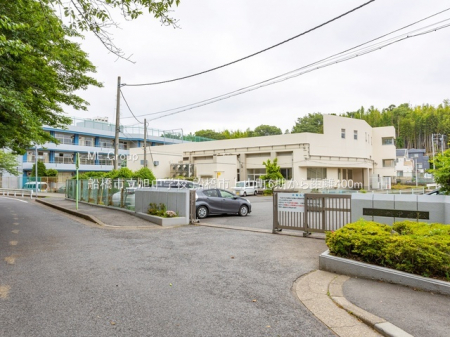 ���ӊ��@���w�Z 400m �D���s�������w�Z