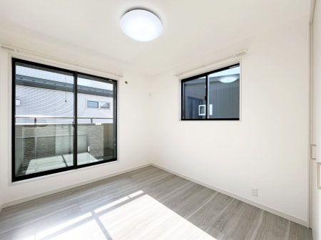 ���̑����ρ@�o���R�j�[���J�������v���X���Ă����m��