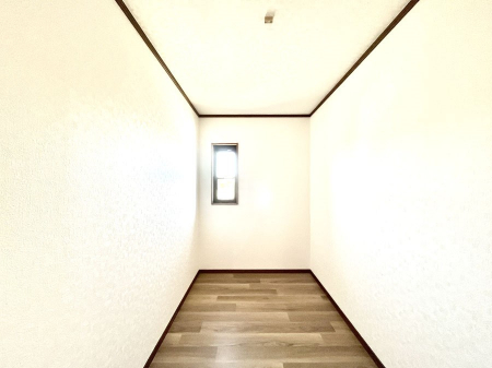 ���̑����ρ@�����Ղ�̔[�˃X�y�[�X�ŉ��K�ɕ�点����   