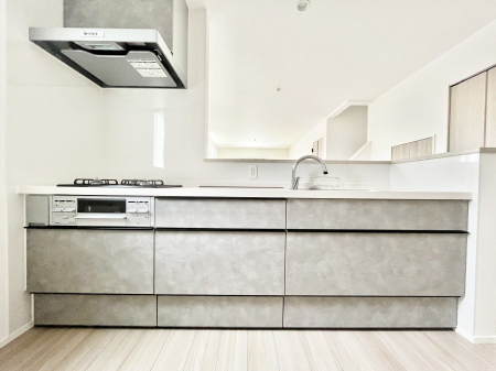 �L�b�`���@���r���O�����n����l�C�̃J�E���^�[�L�b�`���B �Ƒ��������Ȃ���Ǝ������邱�Ƃ��ł��܂��B