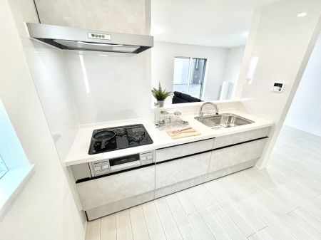 �L�b�`���@���������Ȃ���ł����Ƒ��Ƃ̉�b���y���߂�ΖʃL�b�`��