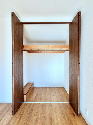 ���[�@�m���̃N���[�[�b�g�B���s��������̂Ō���̈ߗނ�����������܂�܂��B