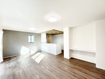 ���̑����ρ@�A�N�Z���g�N���X���������ȃ_�C�j���O�B�Ƒ��ł̂�т肭�낰��L�X�X�y�[�X�B