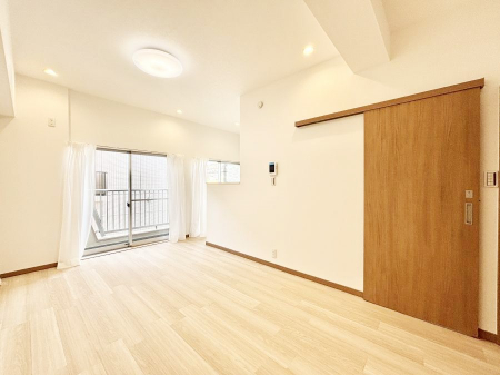 ���̑����ρ@�Ƒ������R�ƏW�܂�e���̃X�y�[�X�ɂȂ肻��