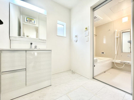 ���̑��@�������̂�����K��Ԃł��B�����̐g�x�x���C�����ǂ����g�������܂��B 