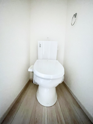 �g�C���@����������E�H�V�����b�g�g�C���B