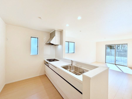 �L�b�`���@���������Ȃ��炲�Ƒ��Ƃ̉�b���y���߂�ΖʃJ�E���^�[�L�b�`��