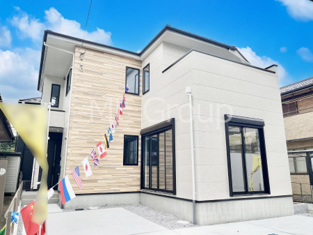 ���n�O�ώʐ^�@�O�ρ`Exterior�`�@��s���œ���̃X���[���C�t���΂Ɉ͂܂ꂽ�y�n�͓s��̌�����Y���ꂻ���B�l�G��ʂ��Ď��R�ƐG�ꍇ����X�|�b�g�����ӂɂ͐��肾������I�Z�݂����Ȃ�ƁB��炵�������B