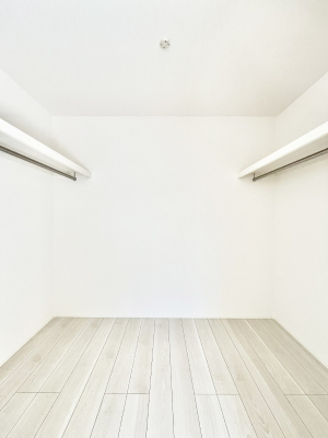 ���̑��@�ߗނ��n���K�[�Ɋ|�����܂܎��[�ł���WIC�B�ߗނ̐������ڂ����₷���ĕ֗��ł��I