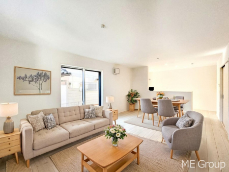 ���r���O�@�������������͋C�̂k�c�j�͉Ƒ��݂�Ȃ̉��K��ԁ��Ƌ��CG�ł�