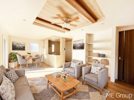 ���r���O�@�Ƒ��̘a�₩�ȉ�b���������Ă������B�J�����̂��郊�r���O�ł��B���Ƌ��CG�ł�  