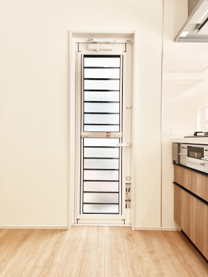 ���̑����ρ@���C���̌��ɂ����ꂵ�������