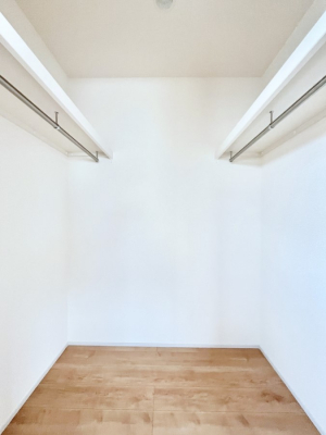 ���̑��@�ߗނ��n���K�[�Ɋ|�����܂܎��[�ł���WIC�B�ߗނ̐������ڂ����₷���ĕ֗��ł��I