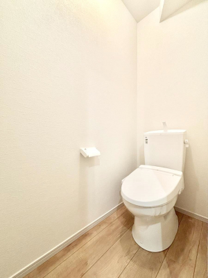 �g�C���@�����`Toilet�`�@�Y��E�X�b�L���E���K�ȃE�H�V�����b�g�t�g�C���ł��낰���Ԃł��B�g�C���͖����g�킴��𓾂Ȃ����́B����������ۂ������ł��ˁB�g�C����2��������̂Œ��̍��G���ɕ֗��ł��I