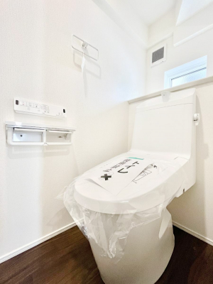 �g�C���@�������Q�������`Toilet�`�@�������̂��鐅����g�C���̓E�H�V�����b�g�t���ł����g�C���͖����g�킴��𓾂Ȃ����́B����������ۂ������ł��ˁB�g�C����2��������̂Œ��̍��G���ɕ֗��ł��I