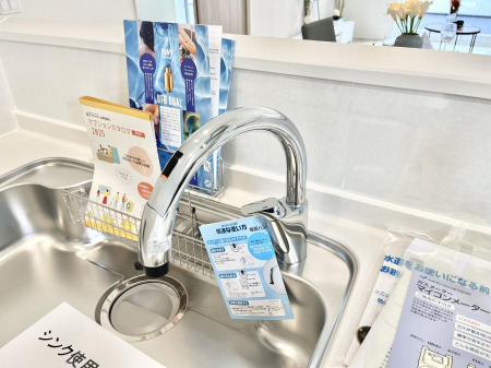 ���̑����ρ@�ݔ����P�����������ɐG�ꂸ�ɓf�~�����ł���^�b�`���X����