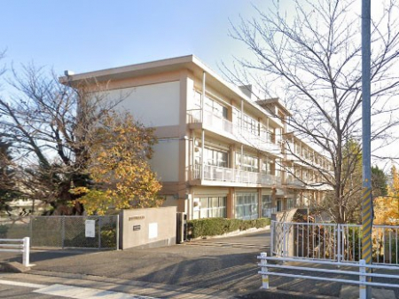 ���ӊ��@���w�Z 1200m ��t�s����˒��w�Z